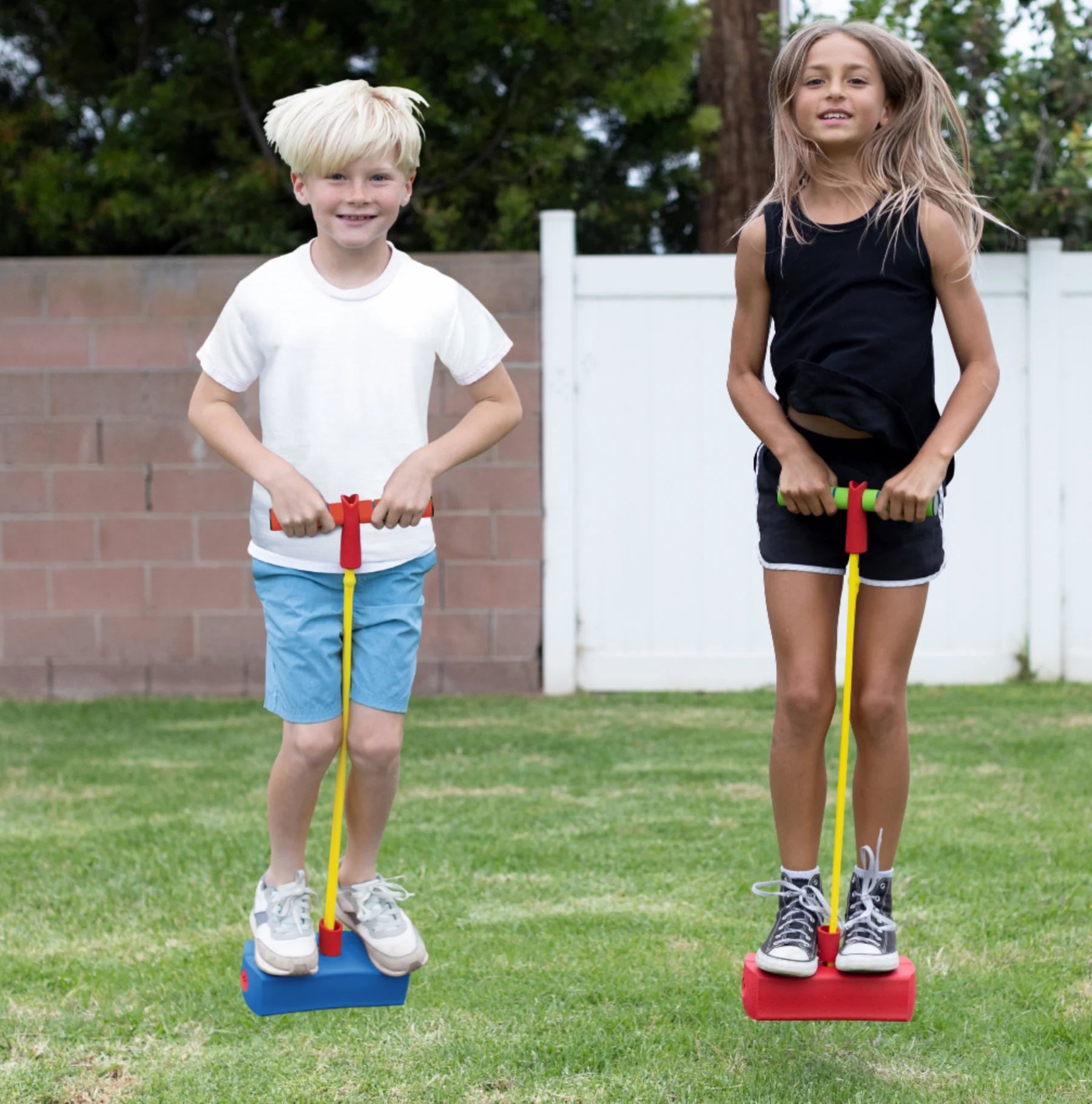Dueling Stomp Hoppers – HUZZAH! Toys