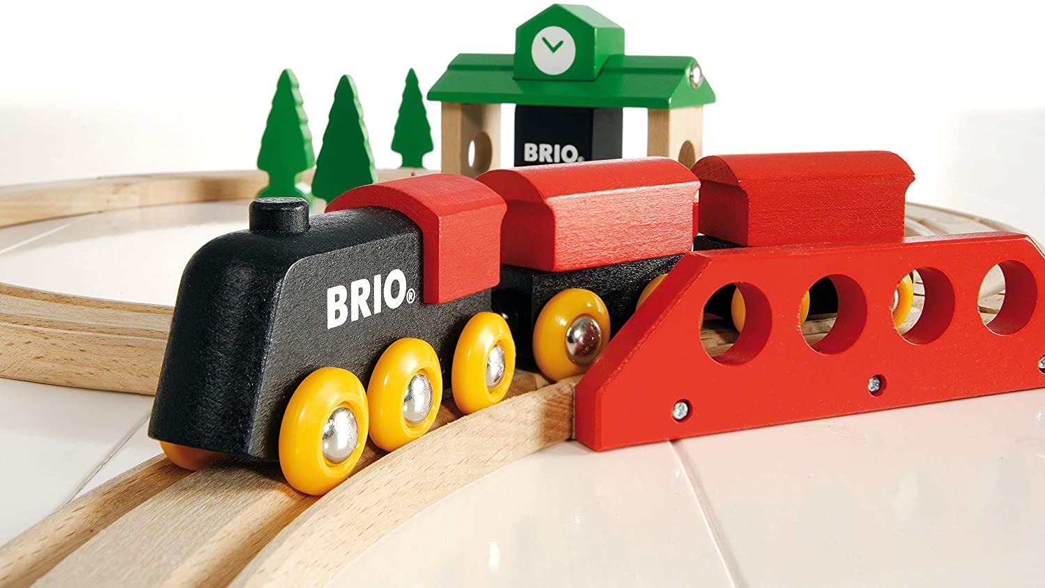 Classic Figure 8 set, Train Sets